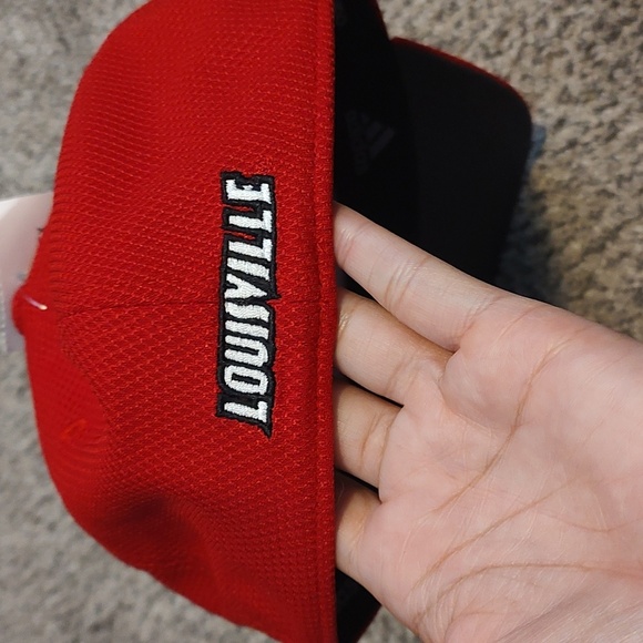 NWT Adidas Louisville Cardinals Hat - Picture 5 of 7